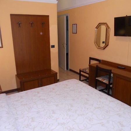 Hotel Salus Montecatini Terme Buitenkant foto