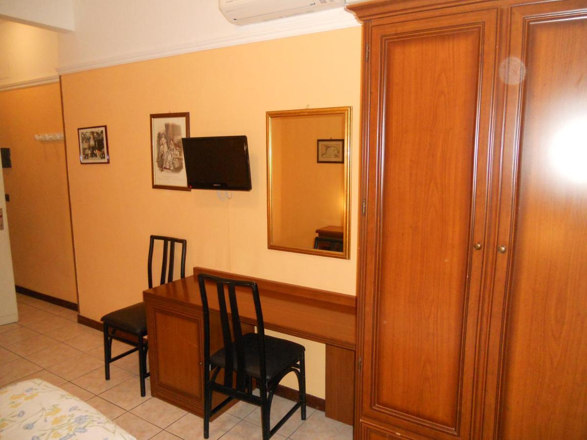 Hotel Salus Montecatini Terme Buitenkant foto
