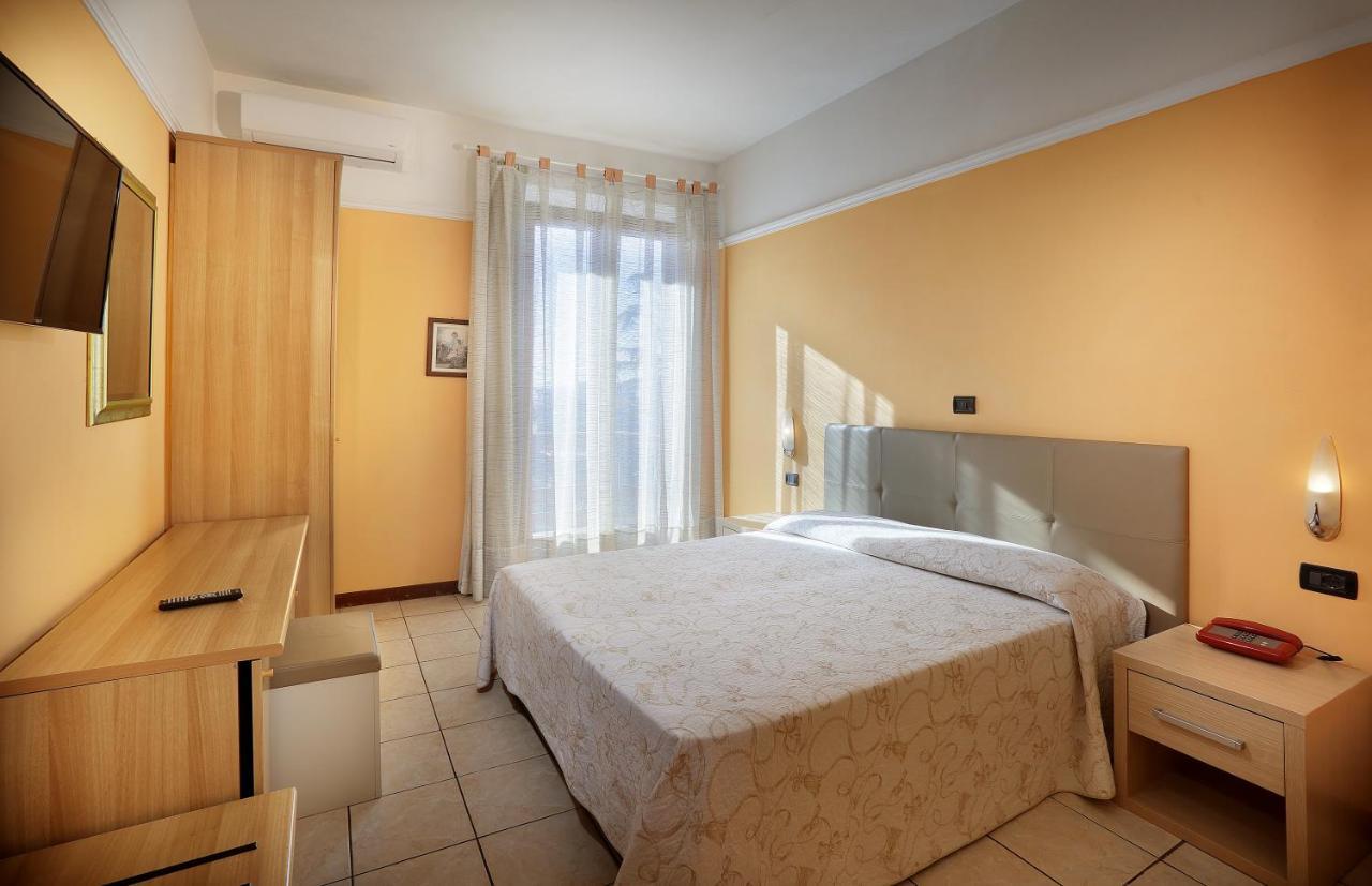 Hotel Salus Montecatini Terme Buitenkant foto